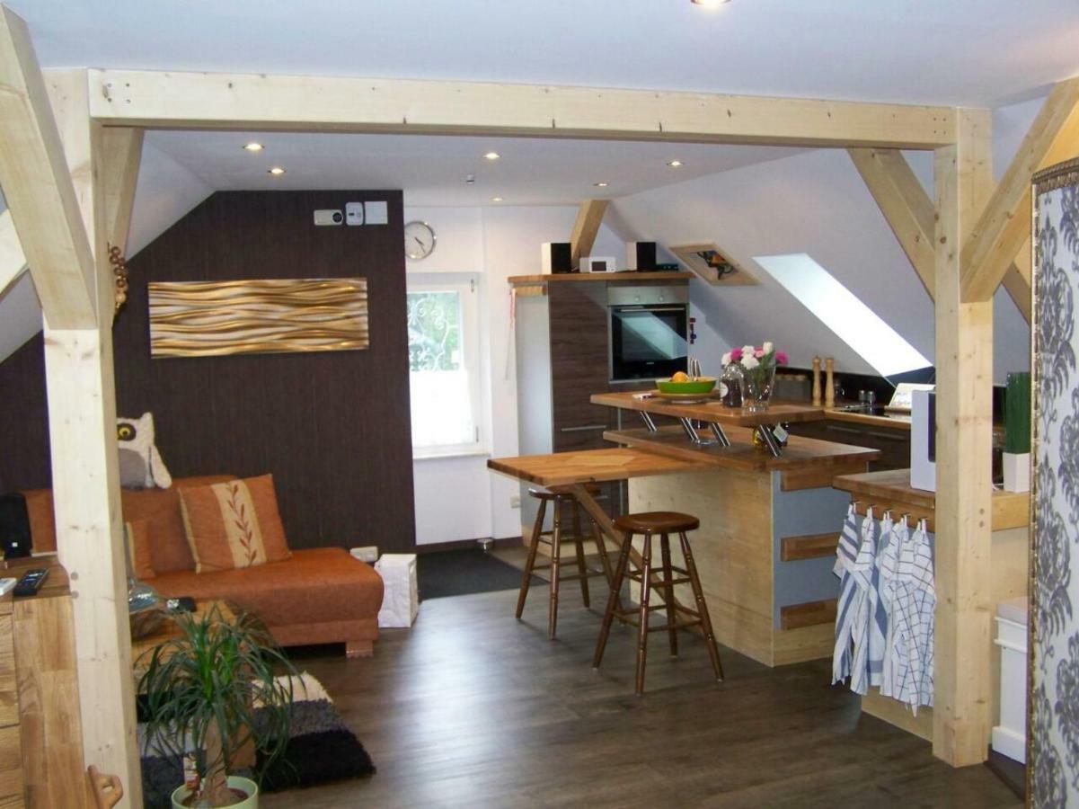 Loft-Ferienwohnung Zur "Kfz-Schenke" Апольда Екстер'єр фото